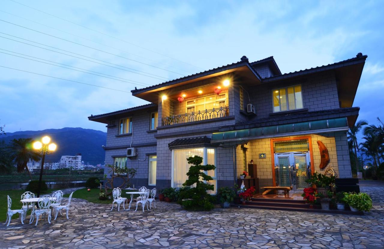 Bed and Breakfast Yunju House Ťiao-si Exteriér fotografie